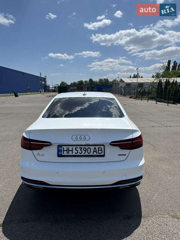 Седан Audi A4 2020 в Одессе