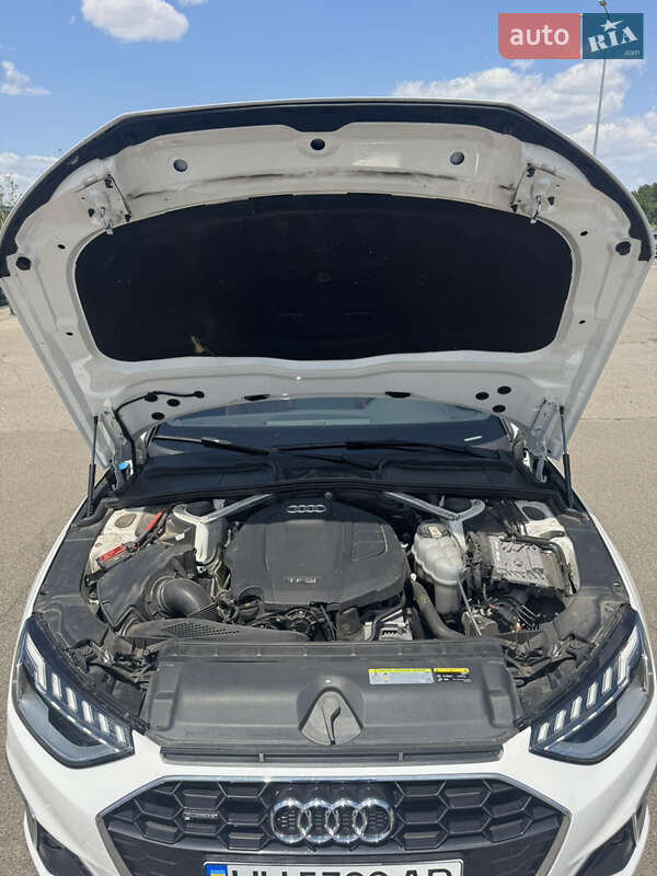 Седан Audi A4 2020 в Одессе