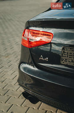 Седан Audi A4 2015 в 
