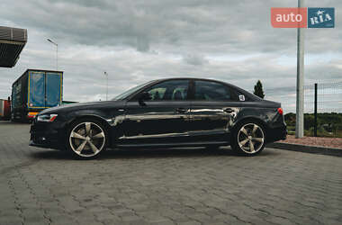 Седан Audi A4 2015 в 