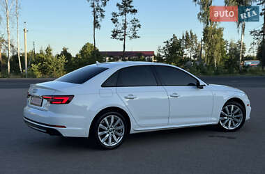 Седан Audi A4 2018 в 