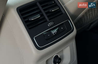 Седан Audi A4 2018 в 