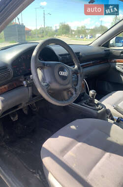 Универсал Audi A4 1997 в 