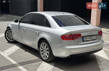 Седан Audi A4 2013 в 
