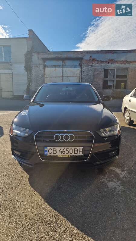Седан Audi A4 2012 в Чернигове
