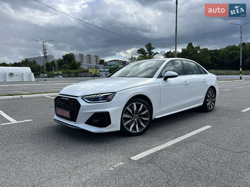 Седан Audi A4 2023 в Киеве