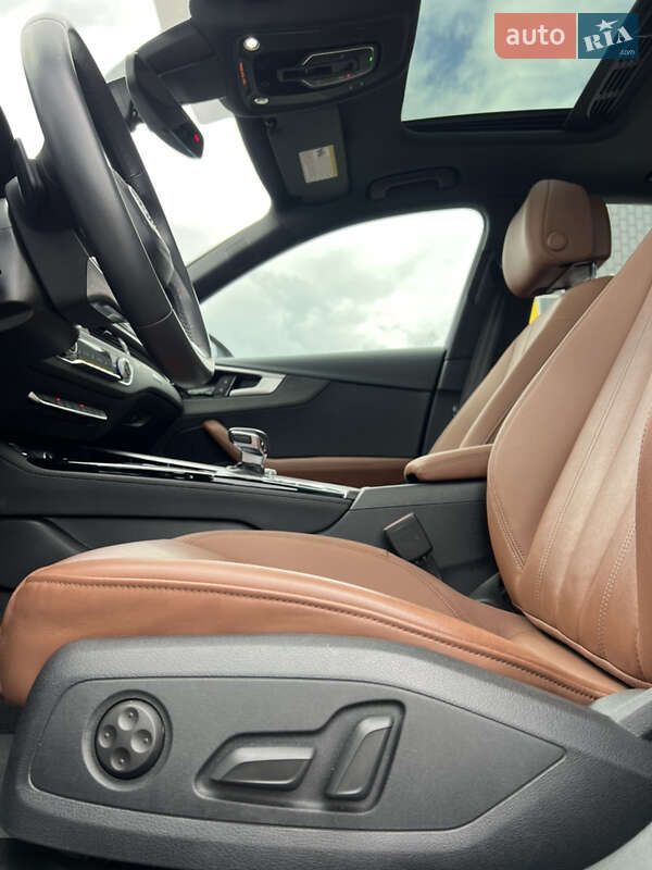 Седан Audi A4 2023 в Киеве