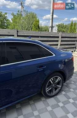 Седан Audi A4 2017 в 
