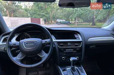 Седан Audi A4 2015 в 