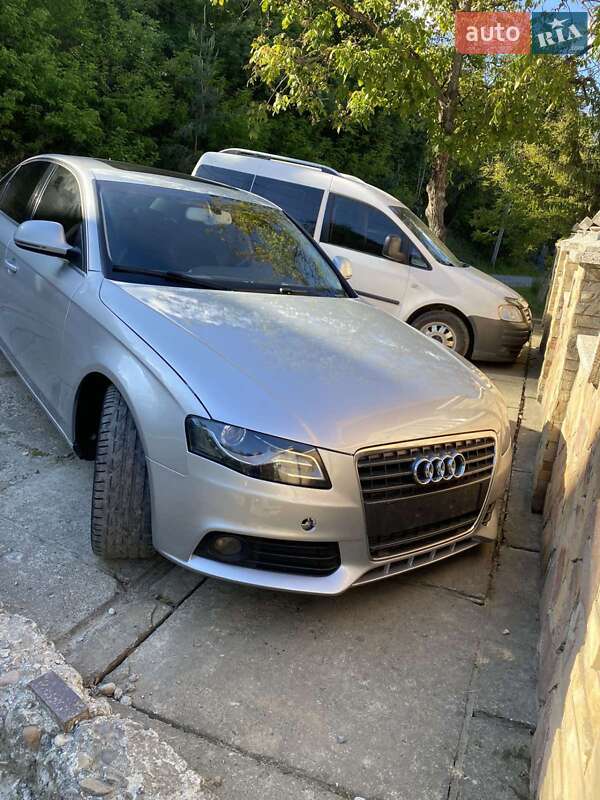 Седан Audi A4 2008 в Ужгороде