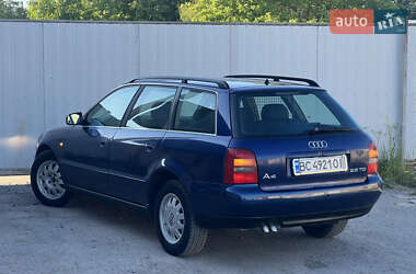 Универсал Audi A4 1998 в 
