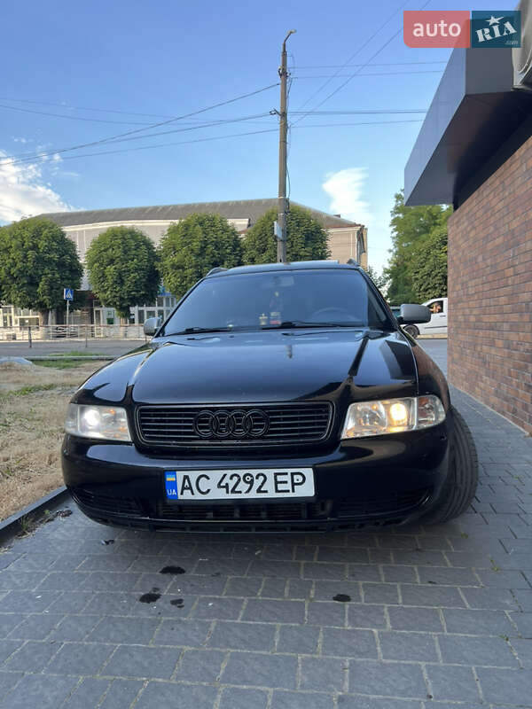 Универсал Audi A4 1997 в Ратным