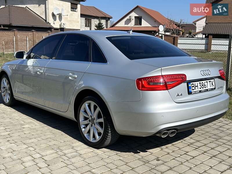 Седан Audi A4 2014 в Черноморске