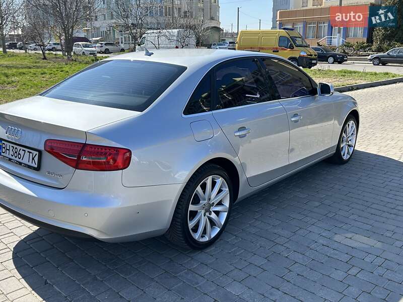 Седан Audi A4 2014 в Черноморске