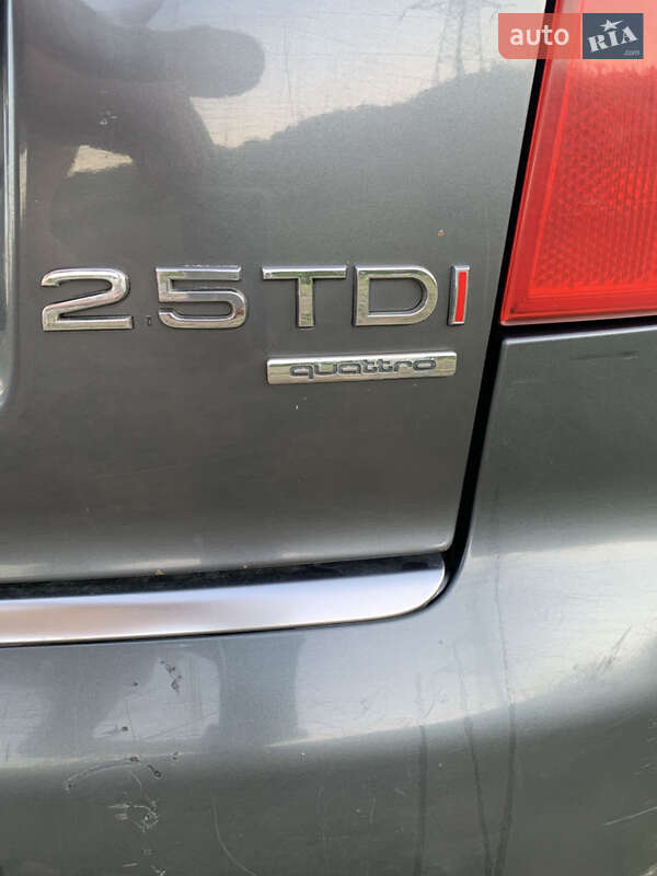 Седан Audi A4 2001 в Вижнице