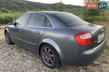 Седан Audi A4 2001 в 