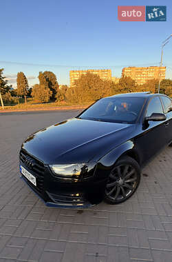 Седан Audi A4 2013 в 