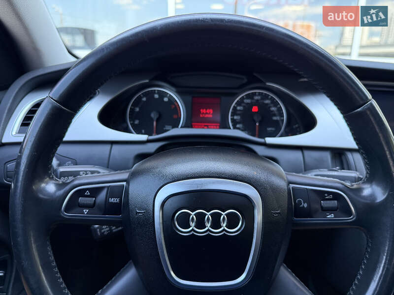 Седан Audi A4 2012 в Одессе