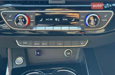 Седан Audi A4 2021 в 