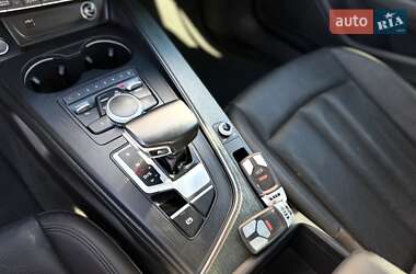 Седан Audi A4 2018 в 