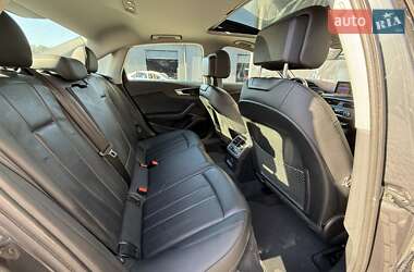 Седан Audi A4 2018 в 