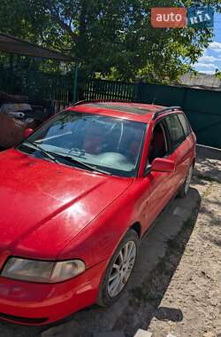 Универсал Audi A4 1996 в 
