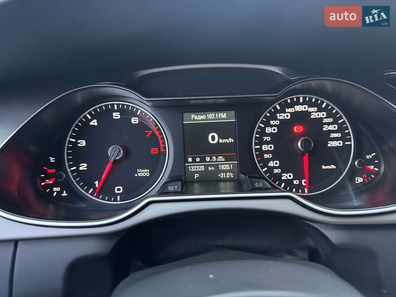 Седан Audi A4 2012 в Николаеве