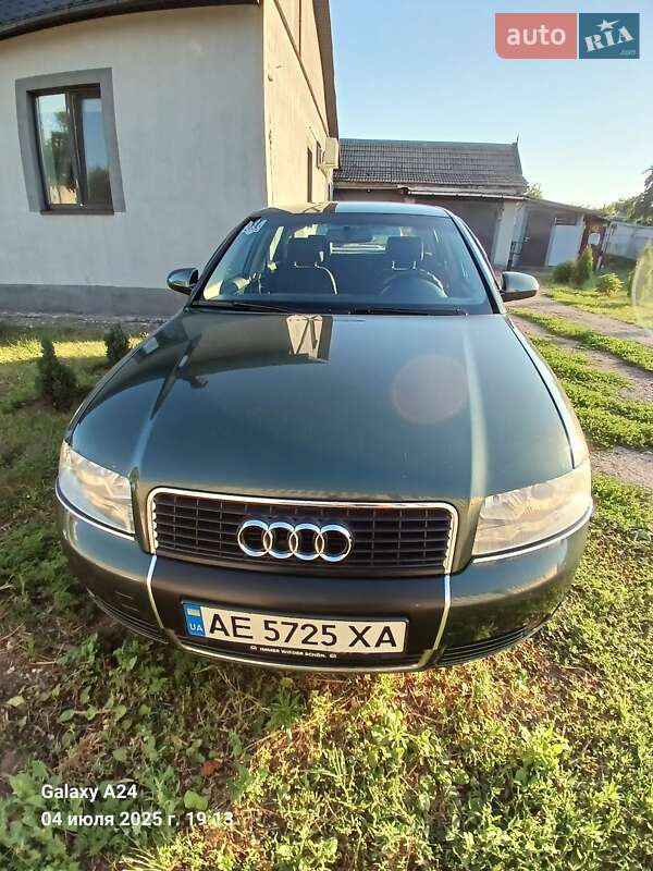 Седан Audi A4 2001 в Каменском
