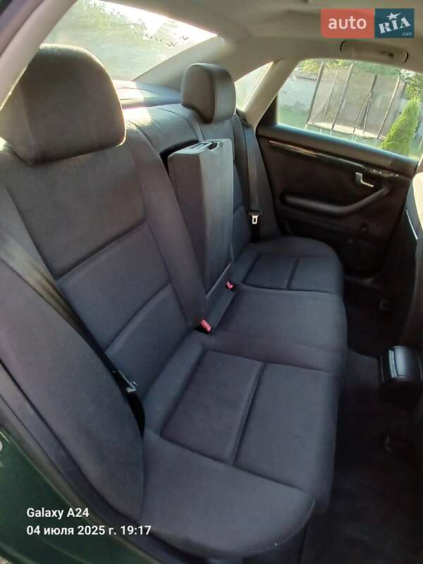 Седан Audi A4 2001 в Каменском