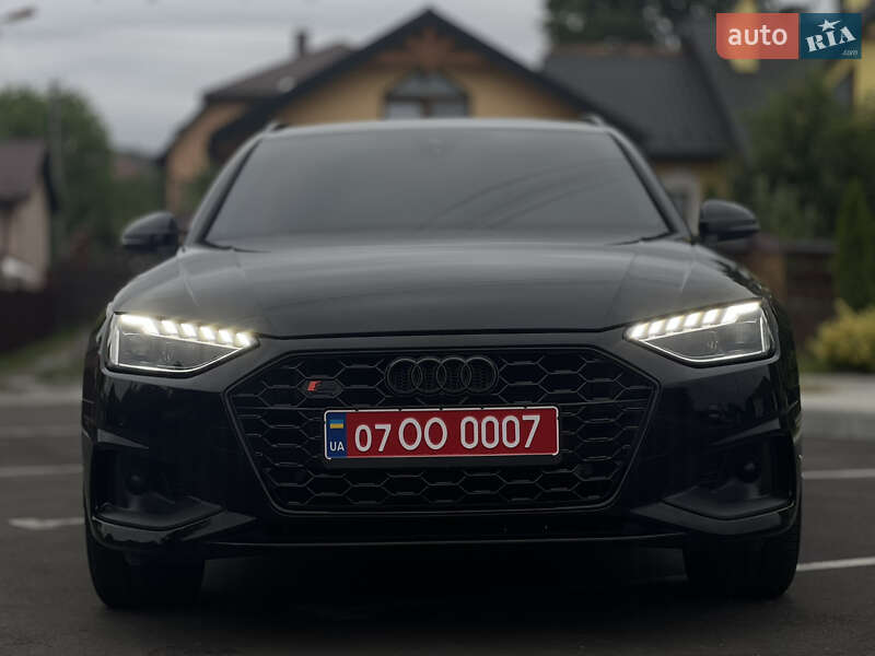 Универсал Audi A4 2021 в Львове
