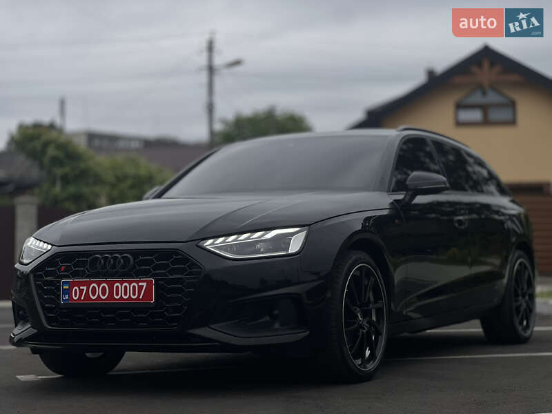 Универсал Audi A4 2021 в Львове