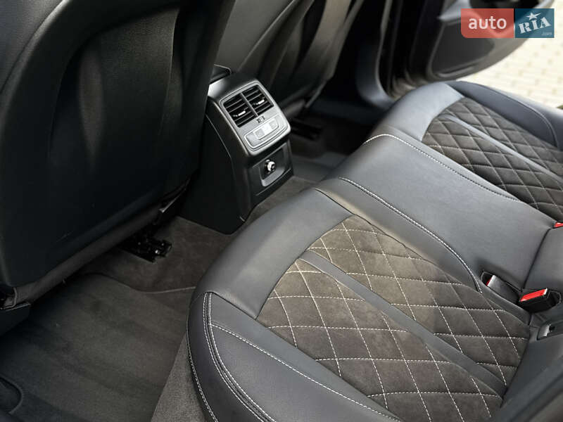 Универсал Audi A4 2021 в Львове