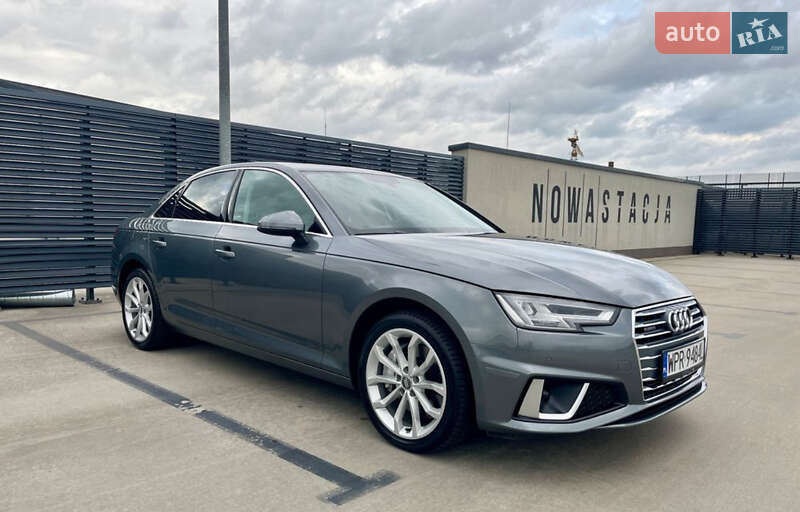 Седан Audi A4 2017 в Днепре