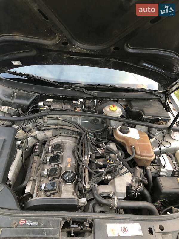 Седан Audi A4 1996 в Турке