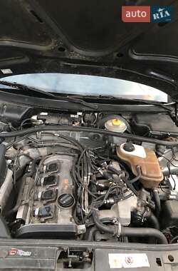 Седан Audi A4 1996 в 