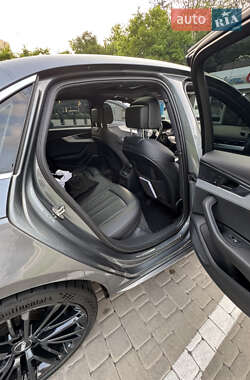 Седан Audi A4 2016 в 