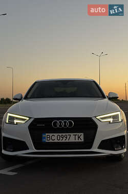 Седан Audi A4 2019 в 