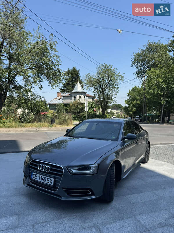 Седан Audi A4 2015 в Черновцах