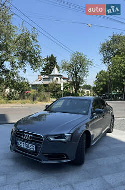 Седан Audi A4 2015 в 