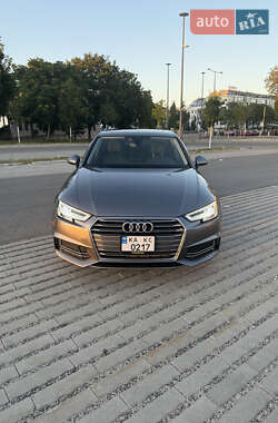 Седан Audi A4 2017 в 