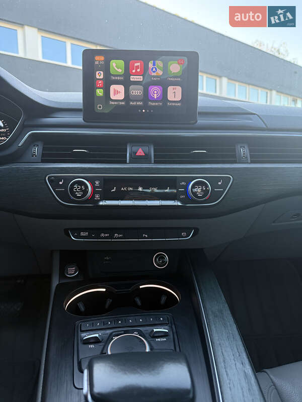 Седан Audi A4 2017 в Ужгороде