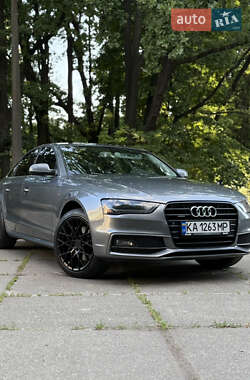 Седан Audi A4 2015 в Киеве