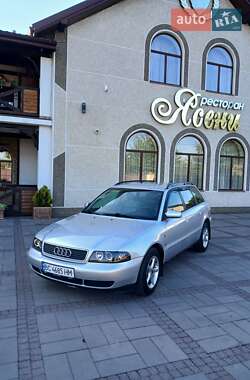 Универсал Audi A4 1996 в Жовкве