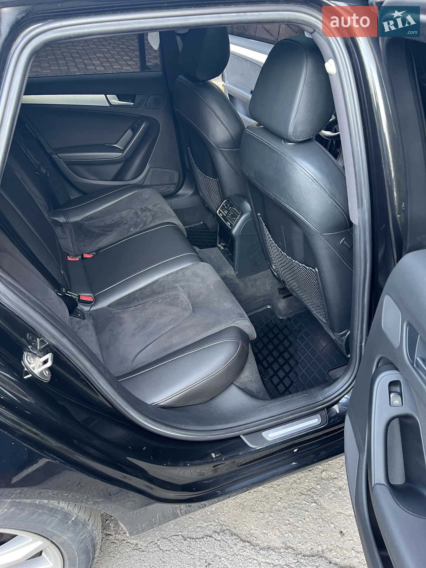 2011 Audi A4 - мініатюра 5