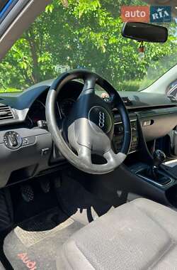Седан Audi A4 2002 в 