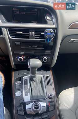 Седан Audi A4 2013 в 