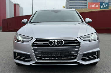 Седан Audi A4 2017 в 