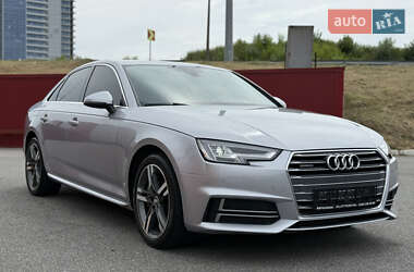 Седан Audi A4 2017 в 