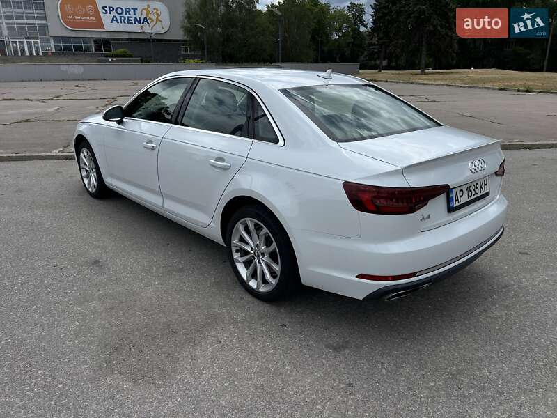 Седан Audi A4 2018 в Запоріжжі