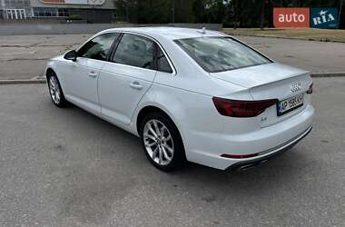 Седан Audi A4 2018 в 